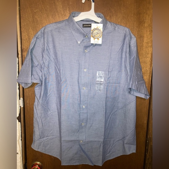 St. John's Bay Other - St John Bay Worrie Free Button- Up